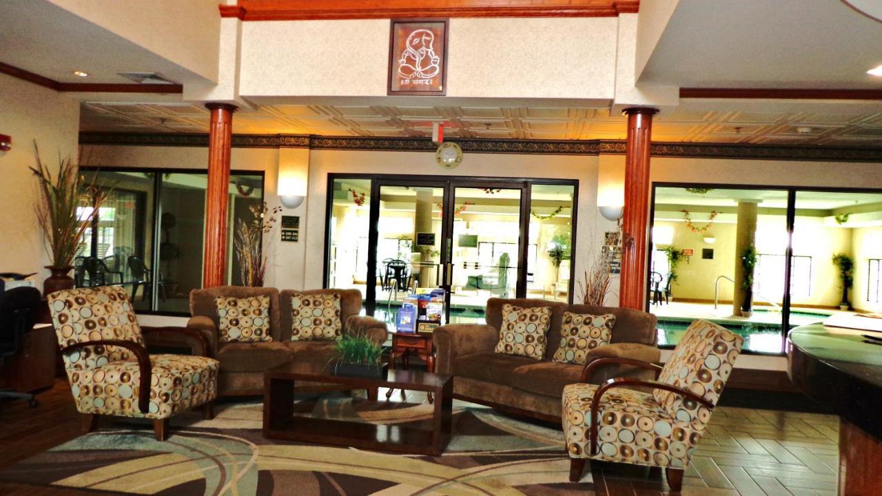 Inn & Suites Merrillville Buitenkant foto