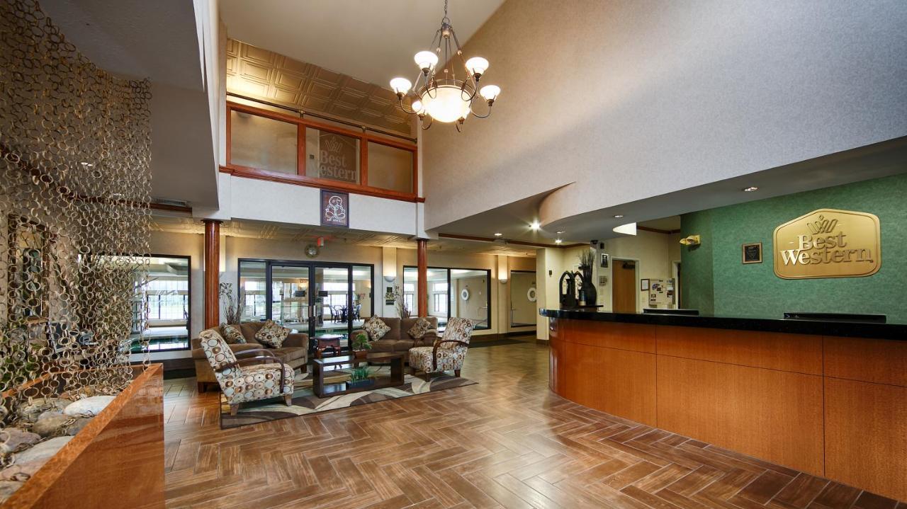 Inn & Suites Merrillville Buitenkant foto