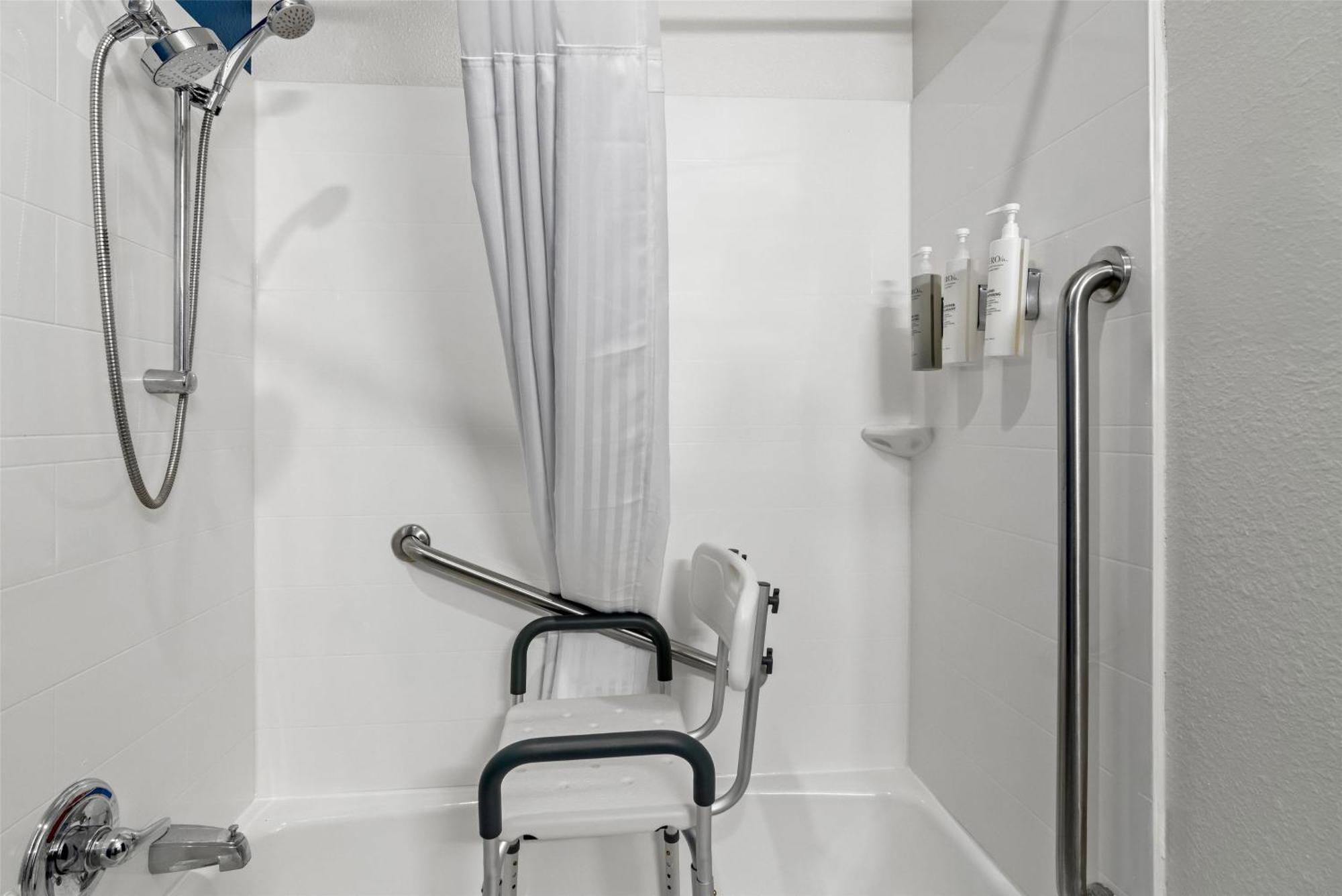Inn & Suites Merrillville Buitenkant foto